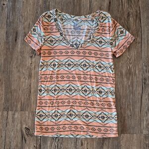 Nollie Peach and Mint Geometric V-Neck Tee